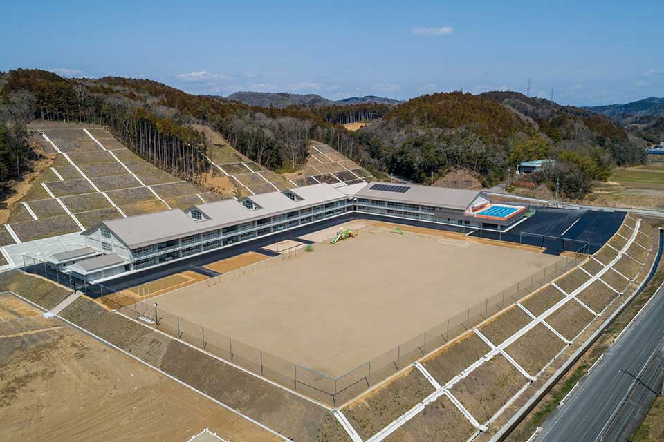 美咲町立柵原学園